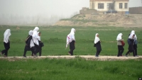 نگرانی از آینده‌ی نامعلوم؛ دختران: باید اطمینان قطعی برای آغاز مکاتب دخترانه داده شود ـ مجله‌ی اورال